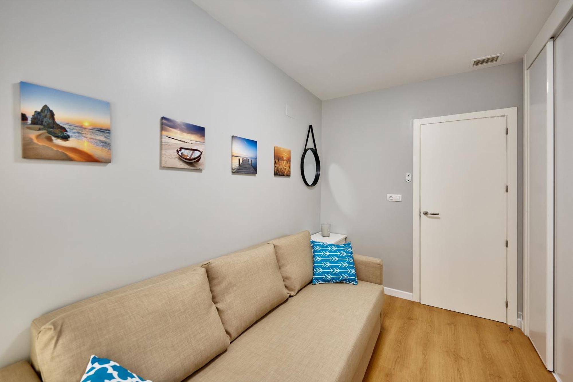 Apart-Hotel Happy Life Alicante Oda fotoğraf